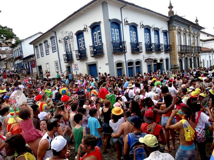 Folia e segurança no Carnaval Mariana