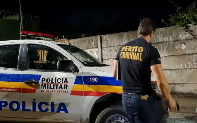 Viatura da Polícia Militar é atingida durante troca de tiros em Passos