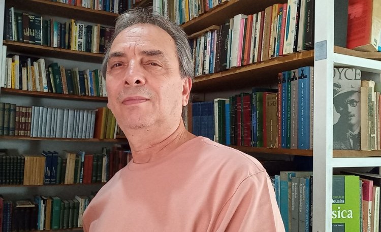 Escritor Marco Tulio Costa vence concurso em Manaus