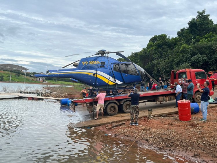Helicóptero retirado do Lago e piloto está internado na Santa Casa de Passos