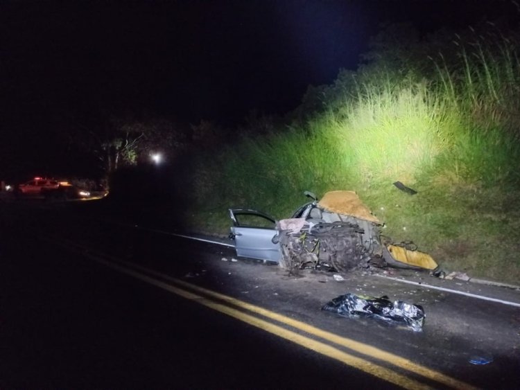 Acidente faz 3 vítimas fatais e paralisa o tráfego na MG 050