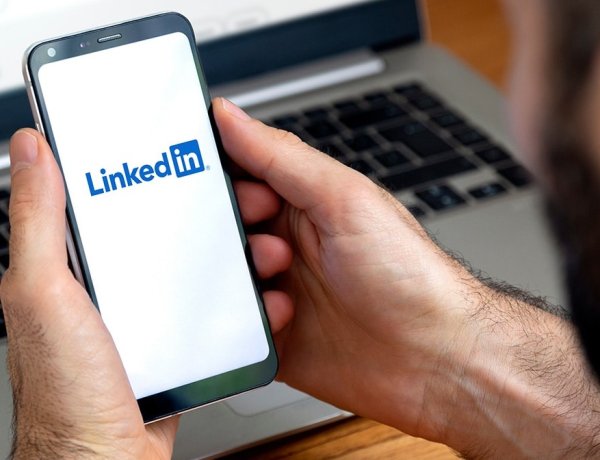 Em 5 de Maio LinkedIn é lançado oficialmente