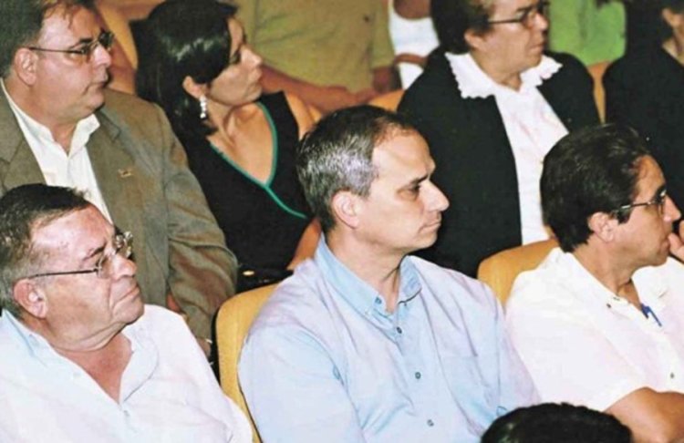 Escolha do novo papa, que já passou por Minas, continua nas manchetes