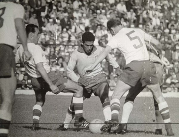 Em 1962, Brasil se tornava bi-campeão mundial de futebol