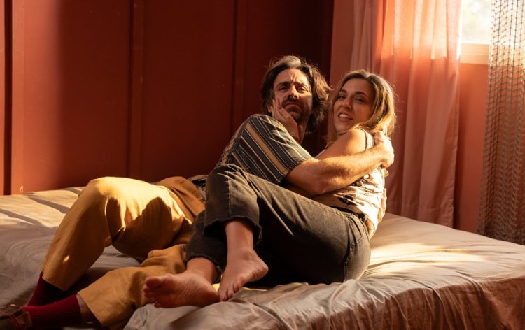 Warner Channel exibe nova temporada de 'Mal Me Quer'